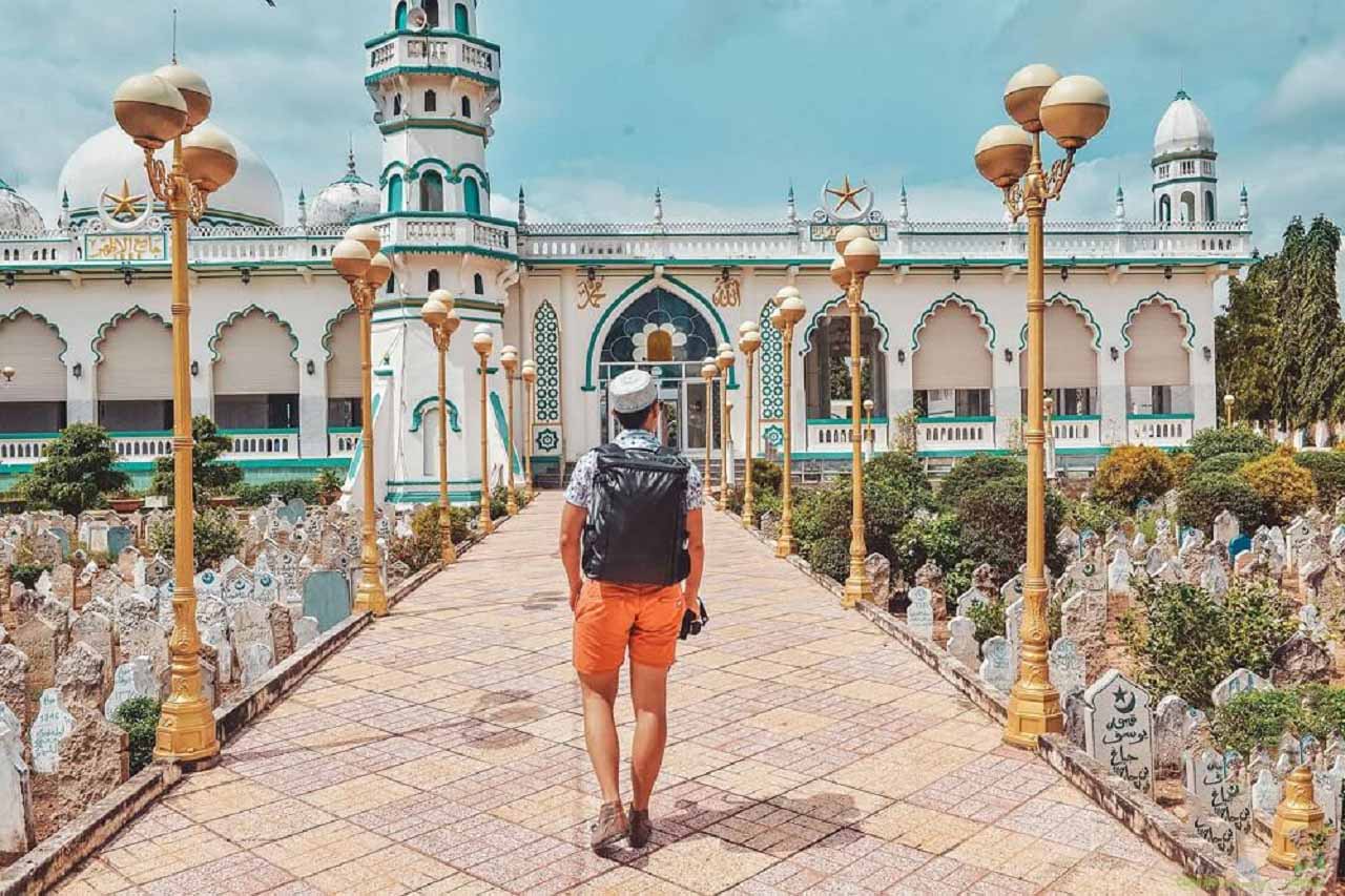Experience Vietnam’s heritage with Golden Visa-prepared tours